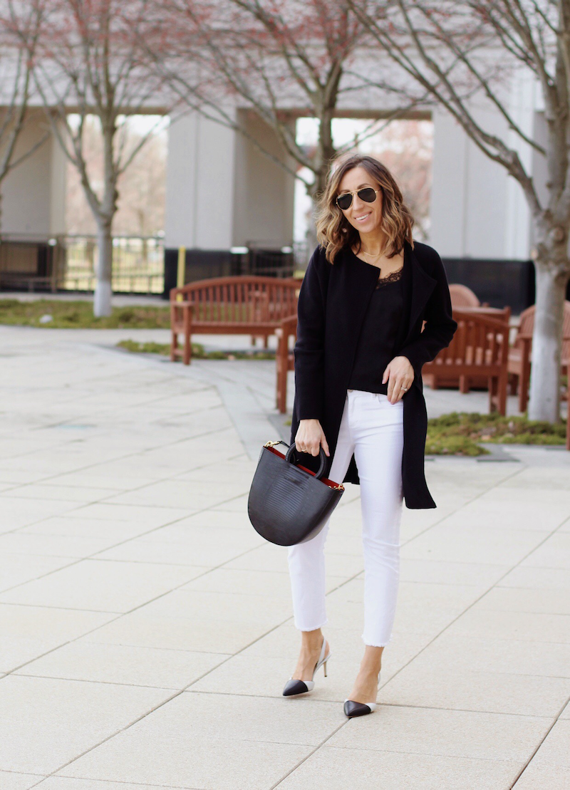 Effortlessly Chic Outfit Ideas On How to Wear a Black Blazer - MY